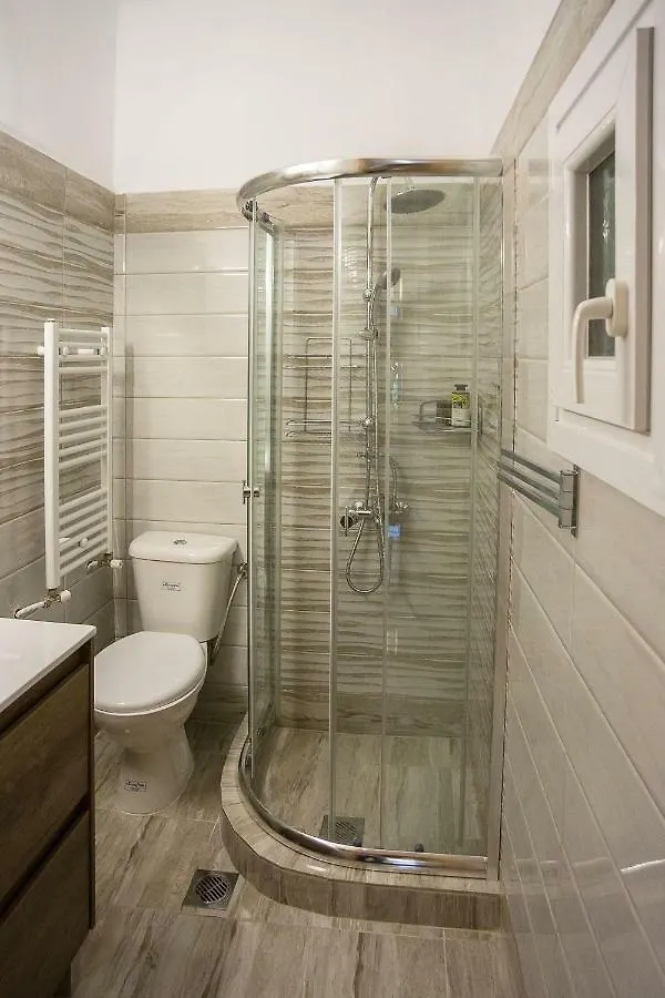 Vasilis & Loukia Filoxenia Apartment Salonic